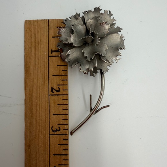 Vintage Giovanni Silver-Tone Sculptural Carnation‎ Flower Brooch - Picture 7 of 8